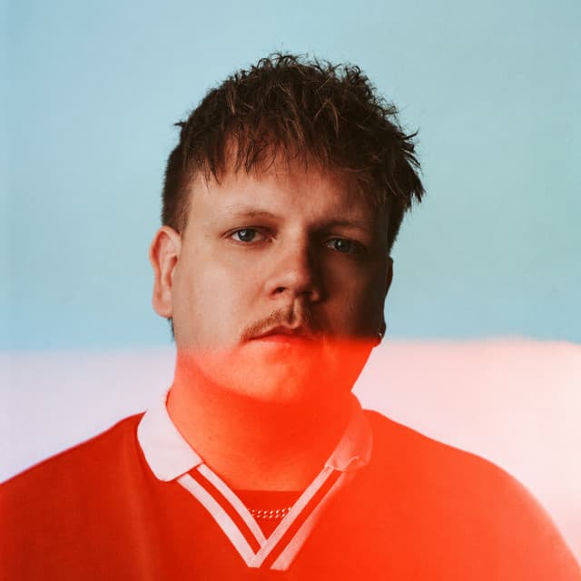 Diffrent artist profile