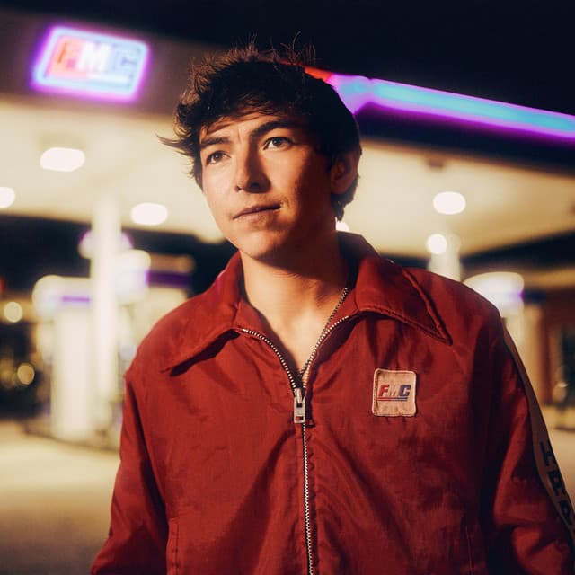 Wyatt Flores artist profile