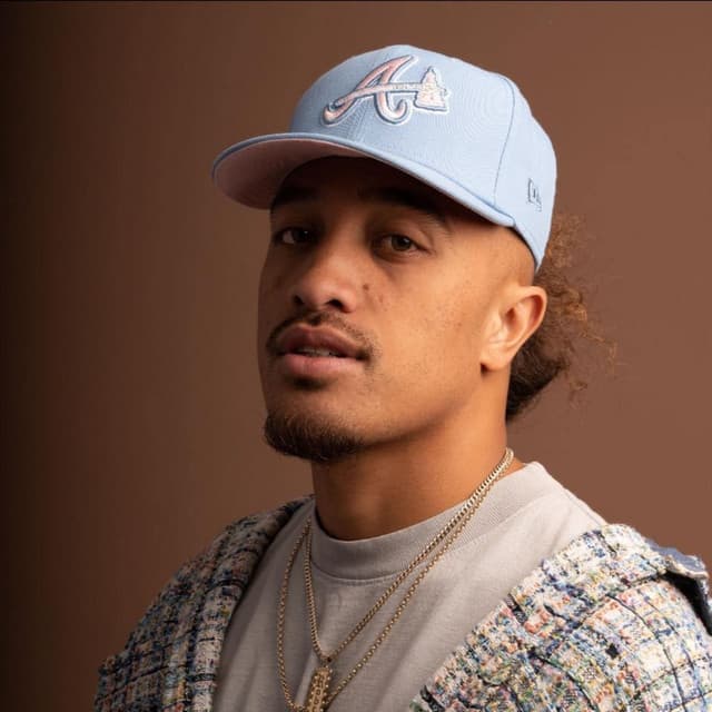 Kennyon Brown's artist profile image