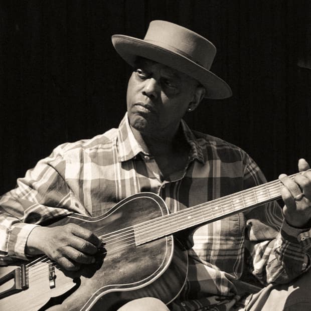 Eric Bibb artist profile image
