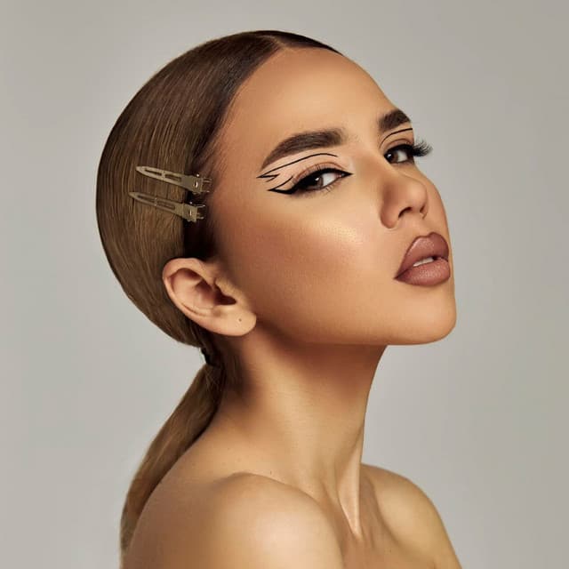 SIMONA artist profile image