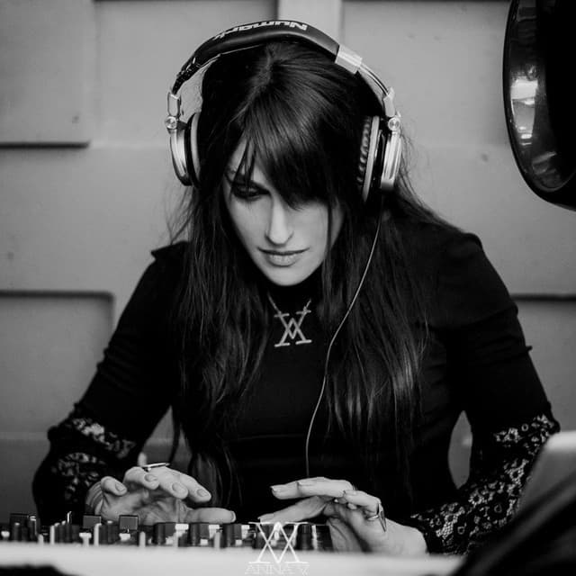 Anna V. artist profile image