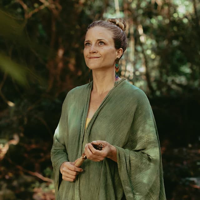 Hanna Leigh artist profile image