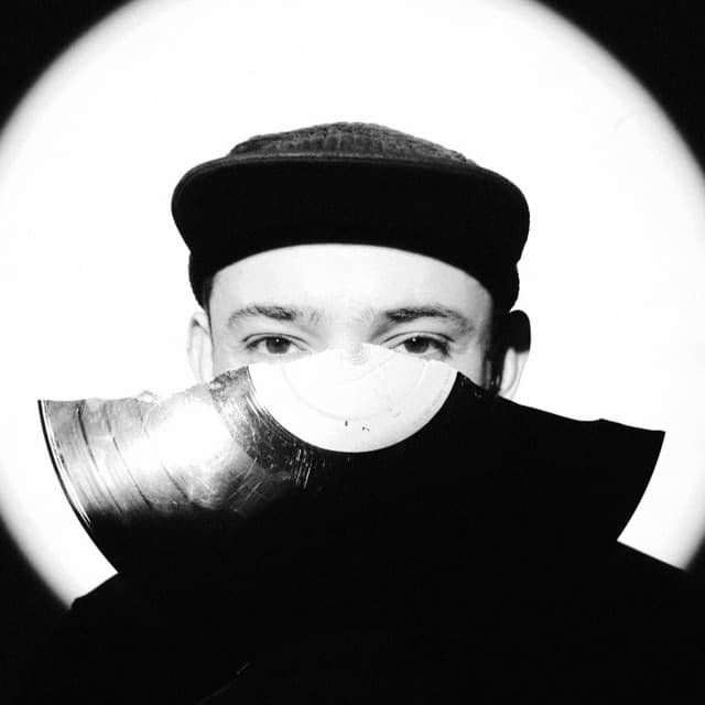 CØNTRA artist profile image