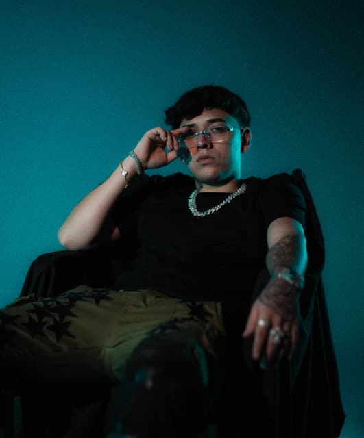 Alex Torres artist profile image