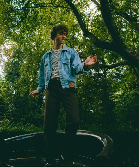 Alfie Jukes artist profile image
