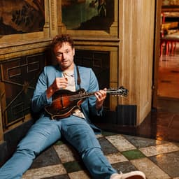 Chris Thile's artist profile image