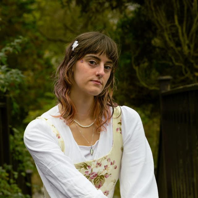 frances mistry artist profile image