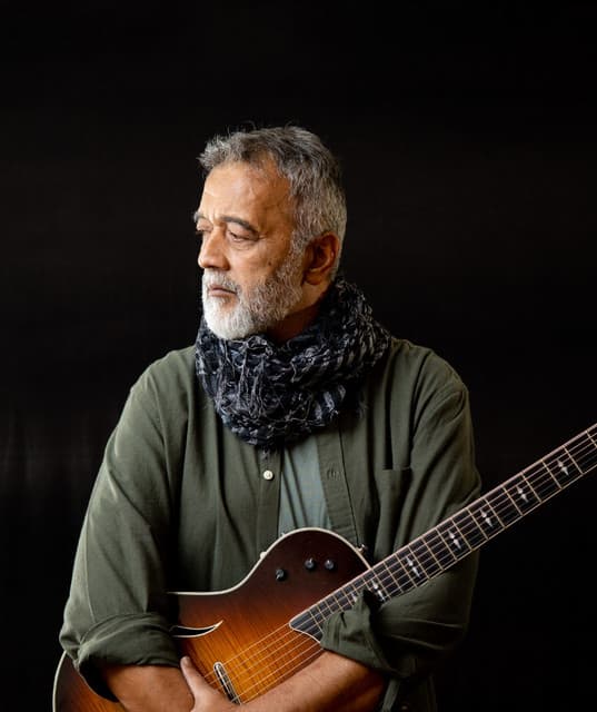 Lucky Ali artist profile image