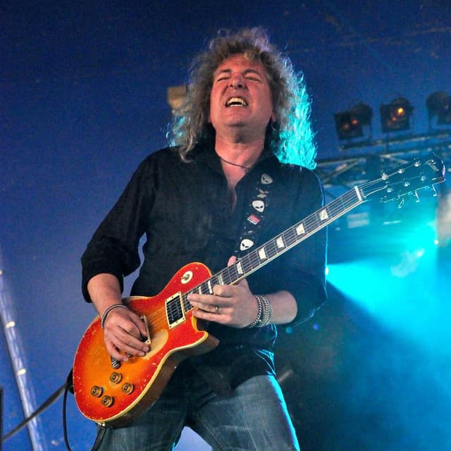 Dave Meniketti artist profile image