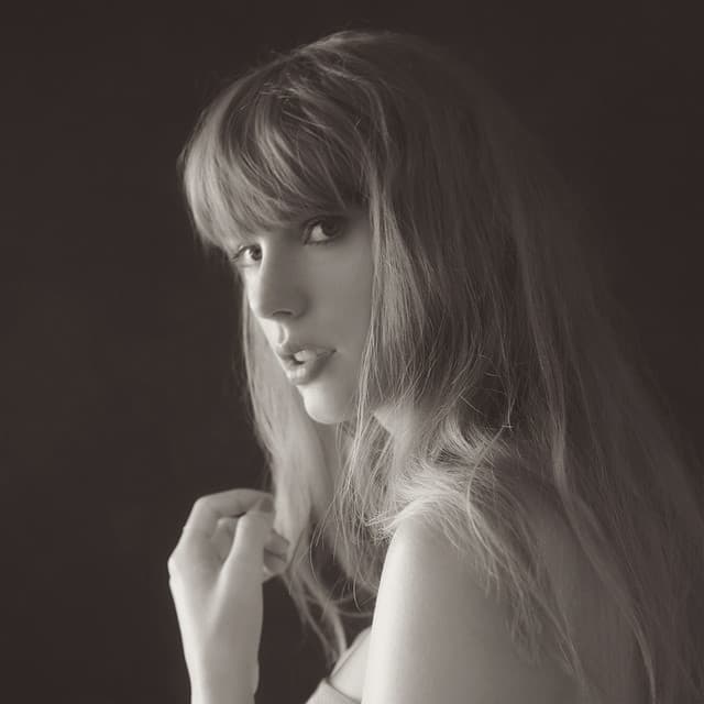 Taylor Swift artist profile image