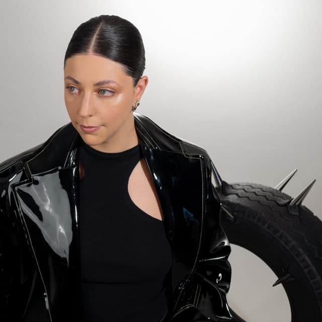 Minuit Machine artist profile image