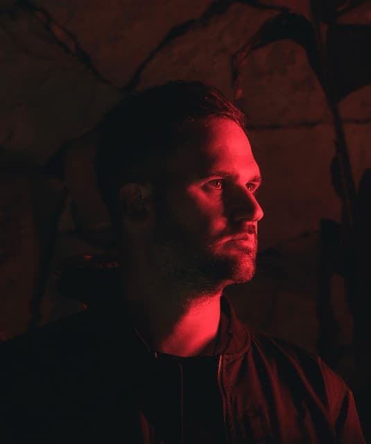Edu Imbernon artist profile image