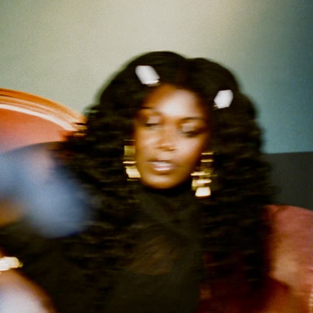 Yazmin Lacey's artist profile image