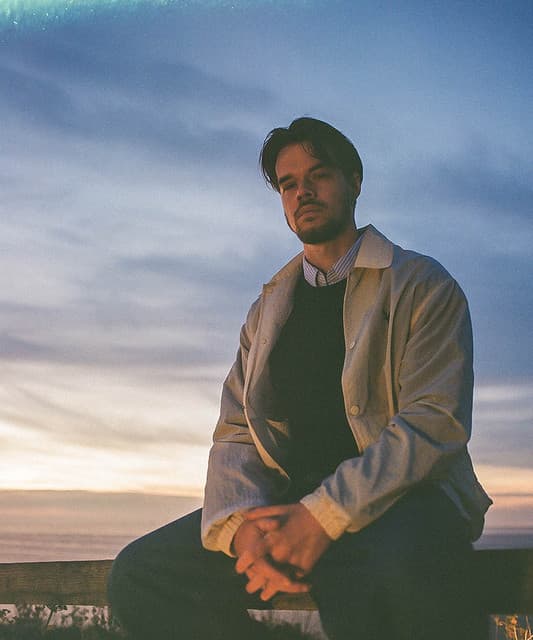 Oscar Jerome artist profile