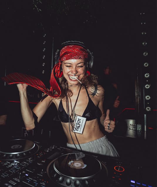 Jowi artist profile