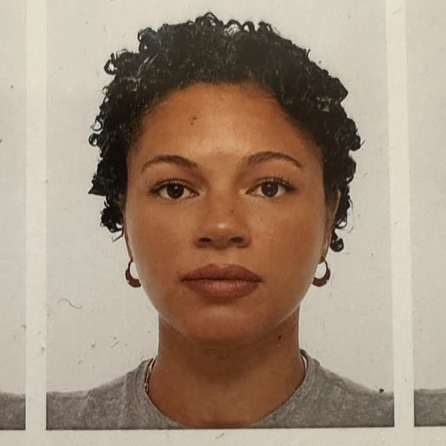 Nectar Woode artist profile