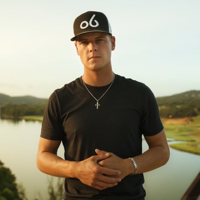 Lane Smith artist profile image