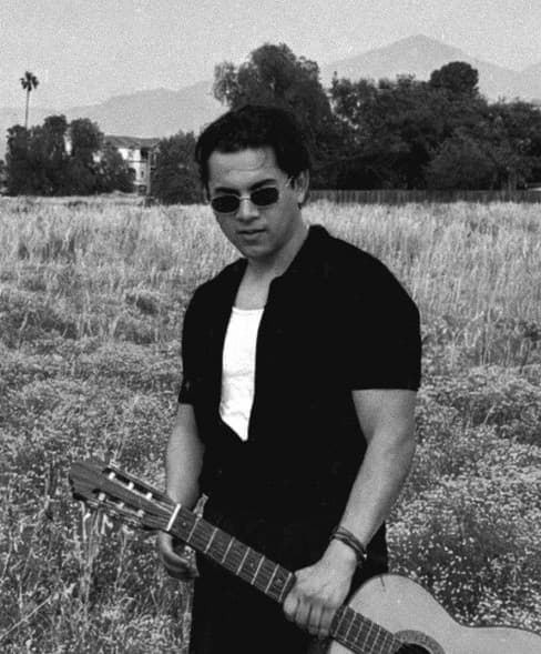 Edgar Alejandro artist profile image