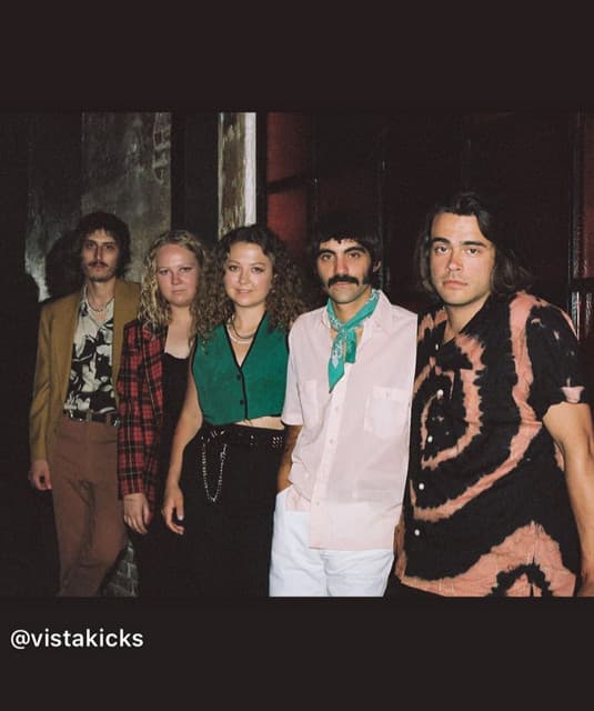Vista Kicks artist profile image
