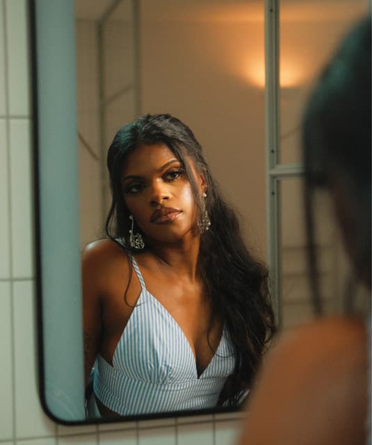 Lahlia Cole artist profile image