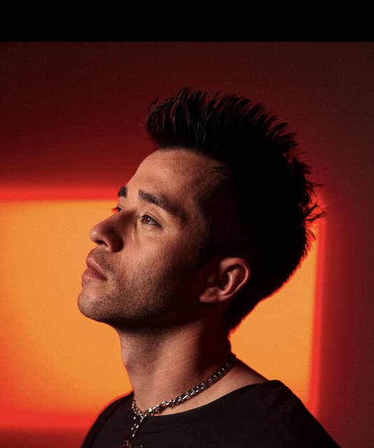VIZE artist profile image
