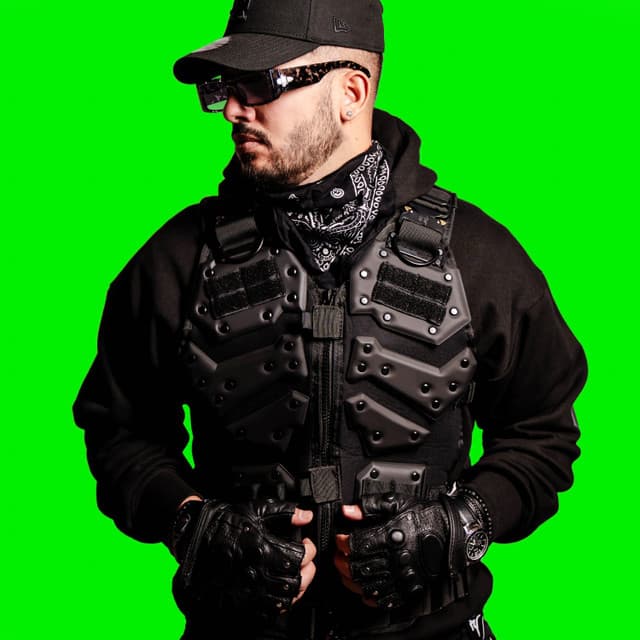 Chris Paradise artist profile image