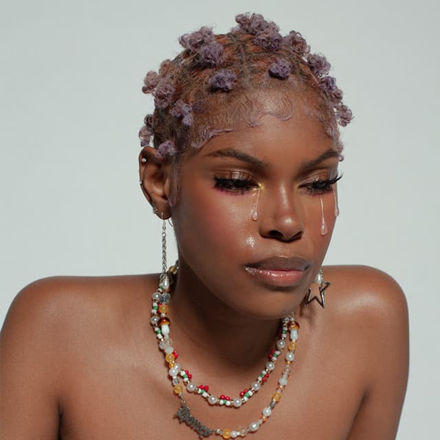 Diamond White artist profile image