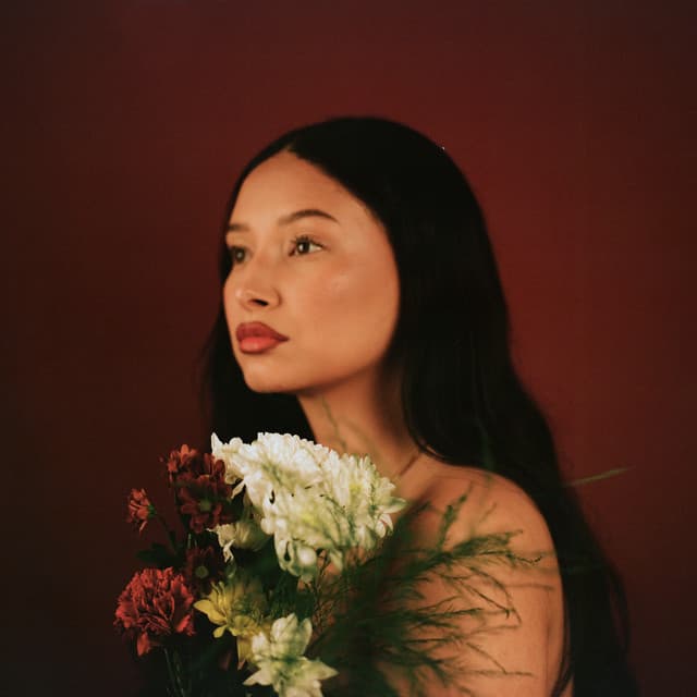 Leah Weller artist profile image
