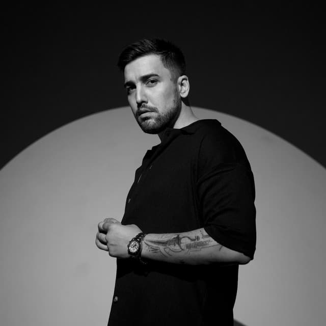 Ilkay Sencan artist profile image