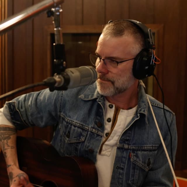 Ben Nichols artist profile image