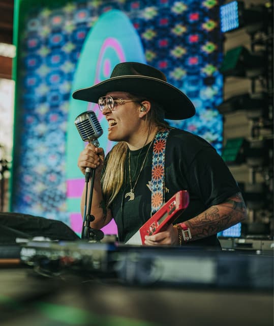 McWavy's artist profile image