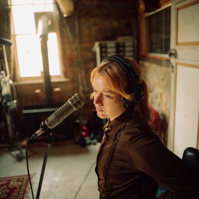 Ella Thompson artist profile image
