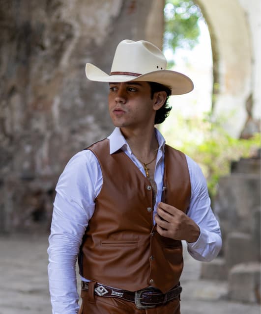 Franco Rey artist profile image