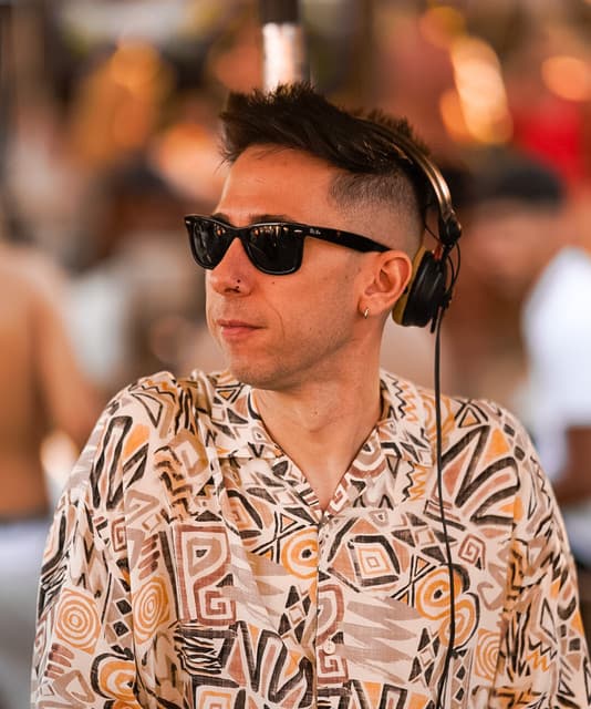 Jesús Fernández artist profile image
