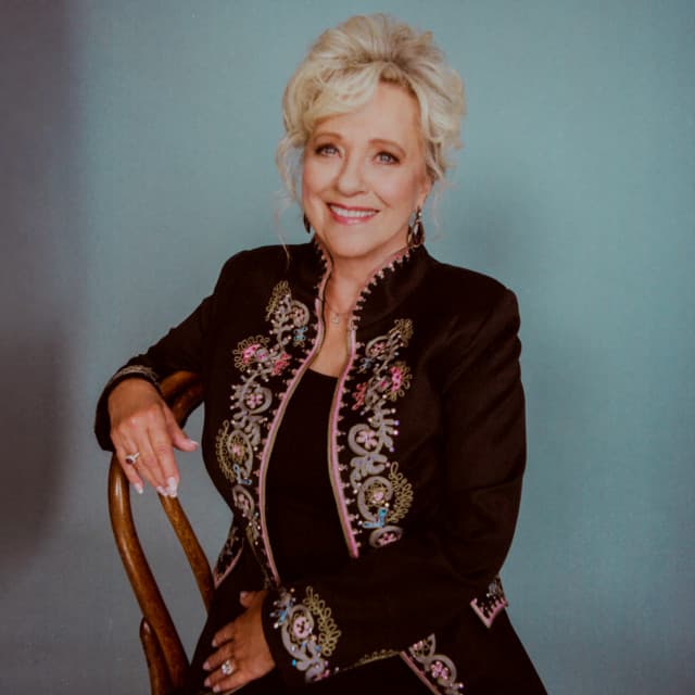 Connie Smith's artist profile image