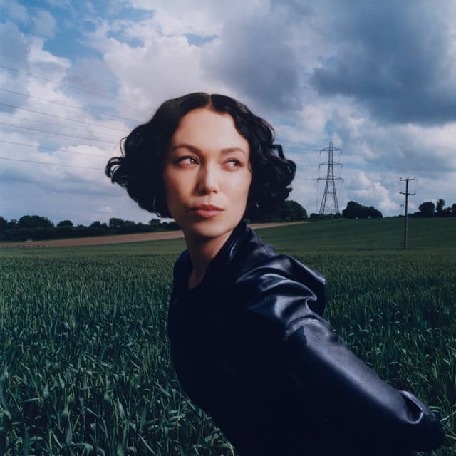 Kelly Lee Owens artist profile image