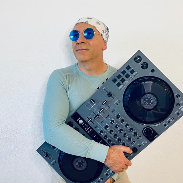 Alé Kumá artist profile image