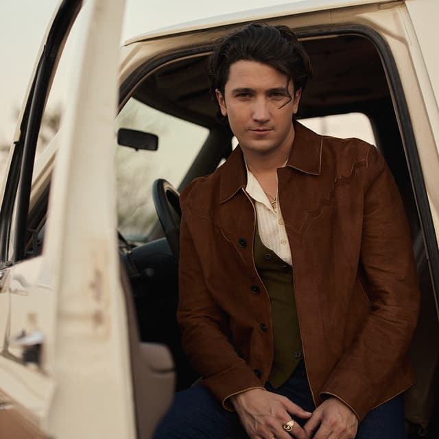 Drake Milligan artist profile image