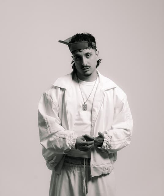 Adrian Mills artist profile image