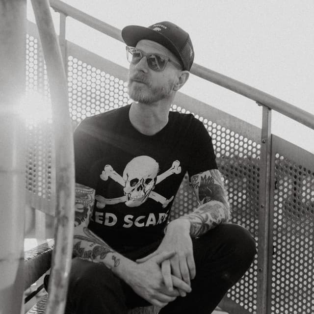 Sam Russo artist profile image