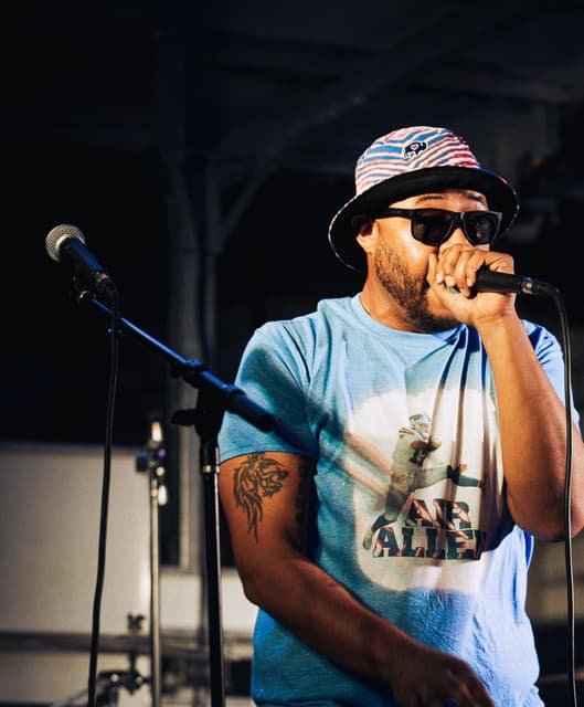 Dom Brown's artist profile image