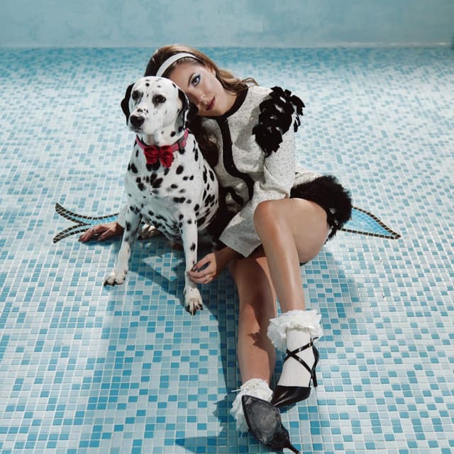 LYVIA artist profile image