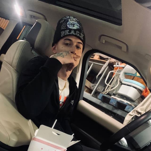 Gloosito artist profile image