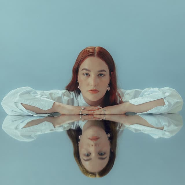 Mia Wray artist profile