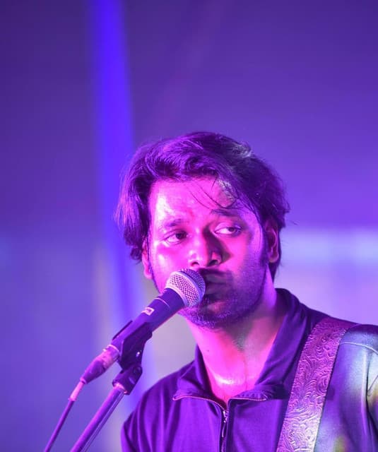 Dev Arijit artist profile image
