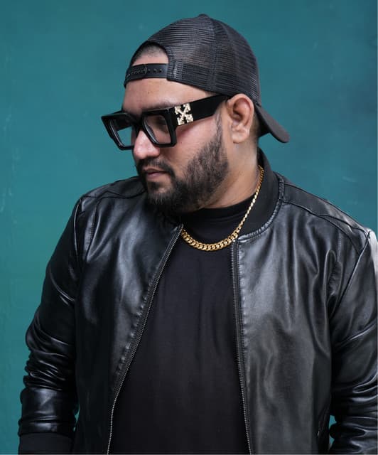 Chamath Sangeeth artist profile image