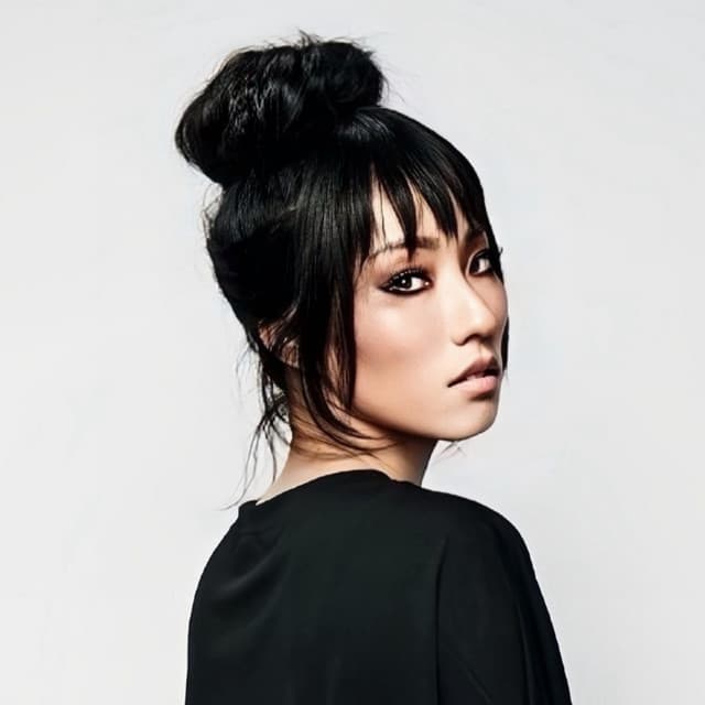 AZRA artist profile image