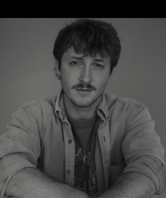 Hunter Flynn artist profile image