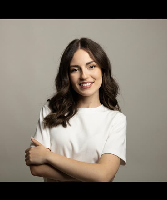 Kate Linn artist profile image